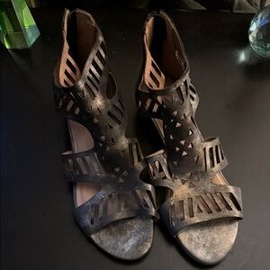 Diba True Black gold wash leather sandals US7.5